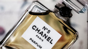 【メンズ】おすすめのシャネルの香水ランキングTOP8!セクシーな香りをまとう男へ。