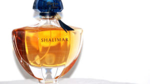 【メンズ】おすすめの香水サブスクサイト「カラリア」を徹底調査!定額制はお得?