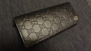 【メンズ】ハイブランドの財布はどんなイメージを持たれる?ださいと思われる?