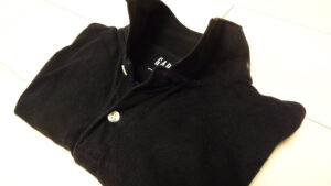 【メンズ】ポロシャツの襟立てはダサい？おじさんっぽい？【永遠の論争】