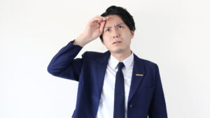 【対策方法】男の顔のテカリは何が原因なの?防止するには?