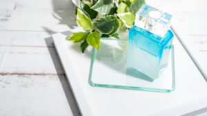 【メンズ】香水の選び方の基本は?万人ウケを重視すれば良い?【初心者必見】