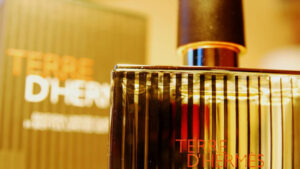 【まとめ】メンズの香水ブランド一覧！定番ブランドから高級ブランドまで紹介!!