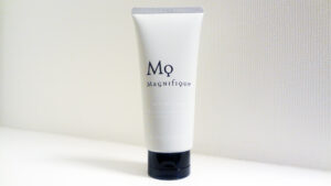 【口コミ評価】マニフィークの洗顔料を実際に使って徹底レビュー！【つるつる肌へ】