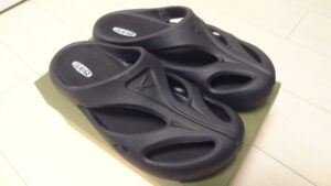 【レビュー】KEEN/シャンティのサイズ感や外観はどうなの?履き心地はいい?