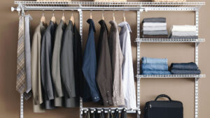 【メンズ】服の所持数はどれくらいが良い?買いすぎても無駄です。